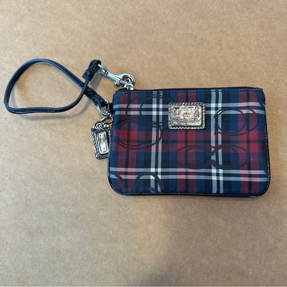 Coach Poppy red/black/navy wristlet tartan plaid wallet sparkle - Picture 1 of 8